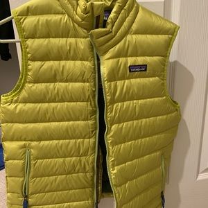 Patagonia boys down sweater vest